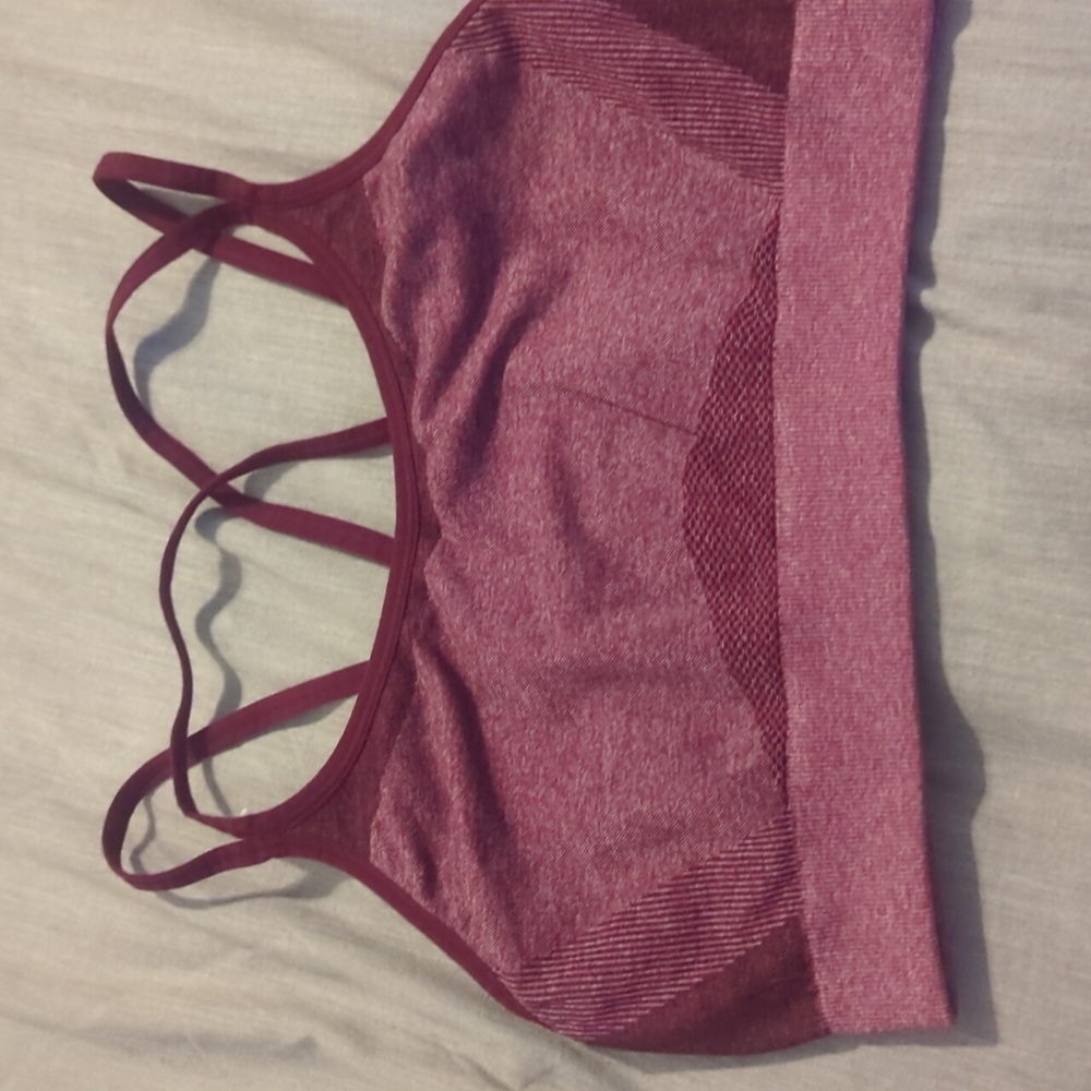 Sports bra